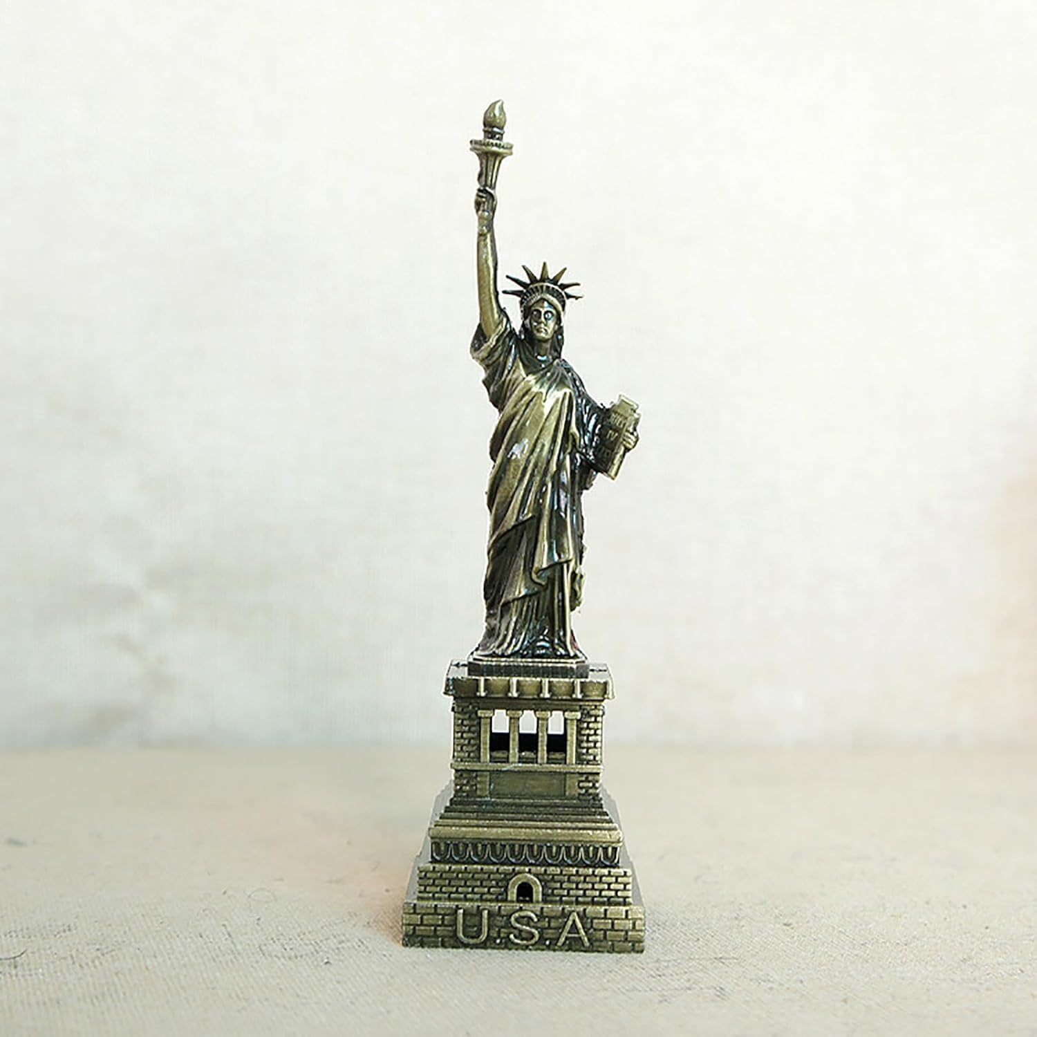 Buy Statue of Liberty Statues,Modern Home Office Decoration,Lady
